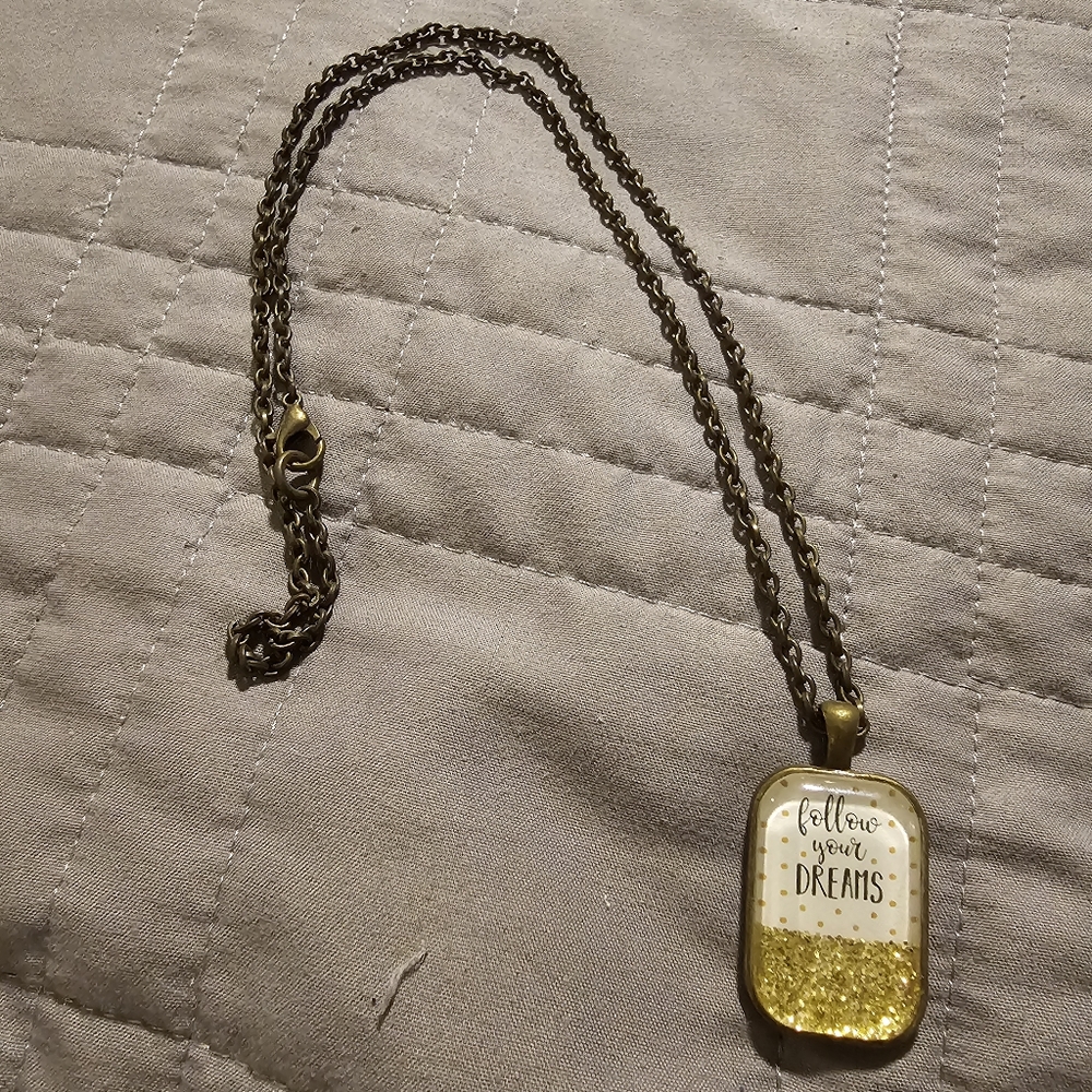 Antique Bronze Inspirational Necklace (Follow Your Dreams)